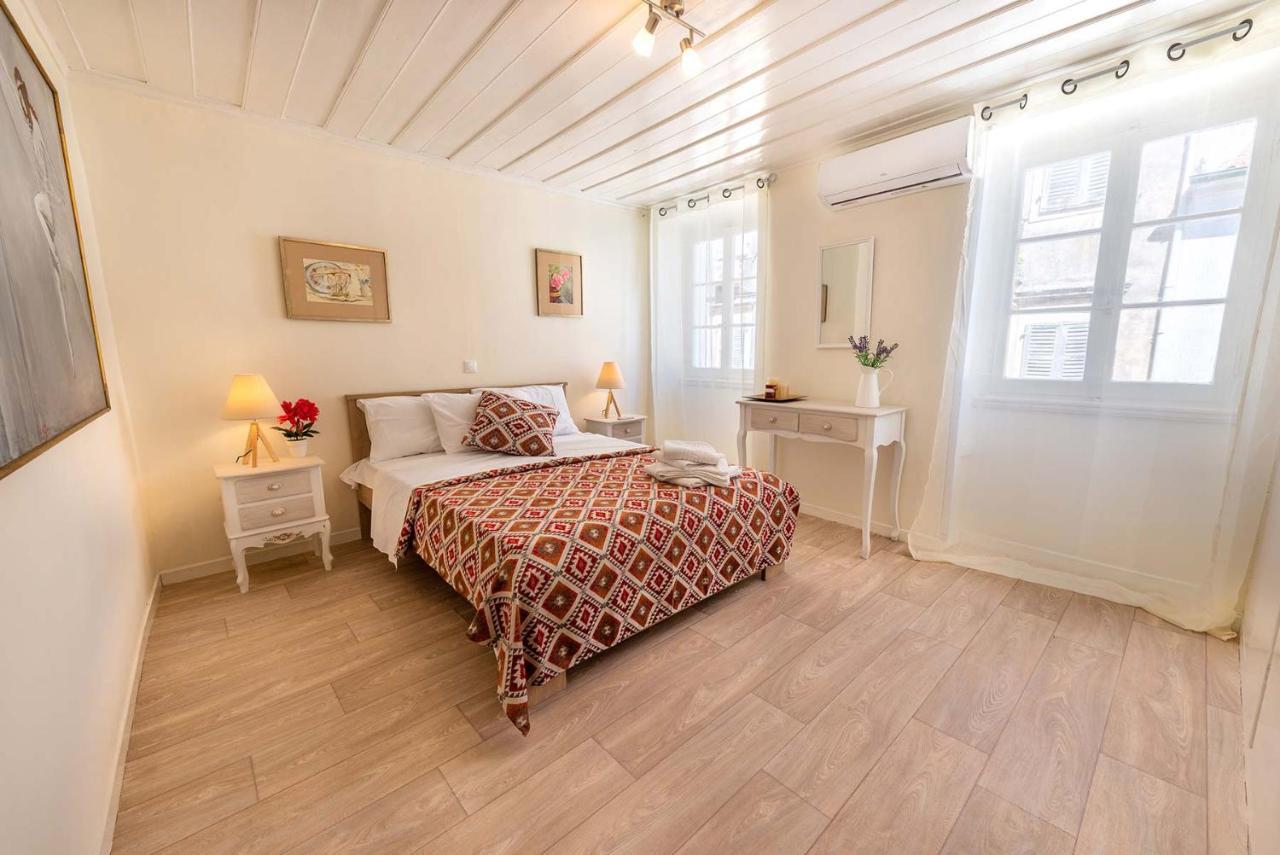 Apartment Spianada Collection Of & By Konnect Corfu (city)